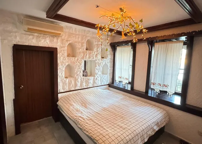 Villa Escape To History In A Stunning Stone House With Garden And Sea View In The Heart Of *