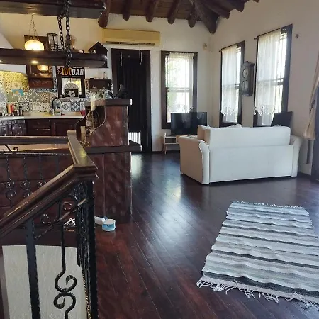 Villa Escape To History In A Stunning Stone House With Garden And Sea View In The Heart Of Alanya