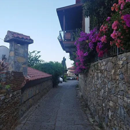 Вилла Escape To History In A Stunning Stone House With Garden And Sea View In The Heart Of Алания