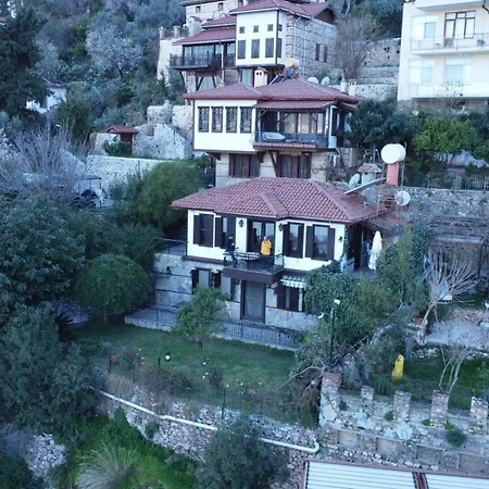 Escape To History In A Stunning Stone House With Garden And Sea View In The Heart Of *