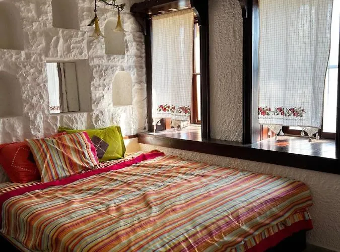 Villa Escape To History In A Stunning Stone House With Garden And Sea View In The Heart Of