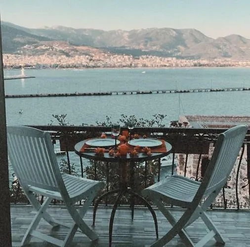 Villa Escape To History In A Stunning Stone House With Garden And Sea View In The Heart Of Alanya