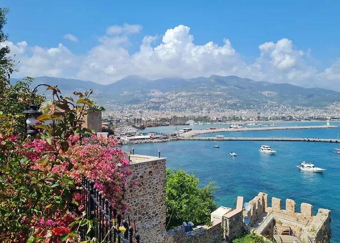 Villa Escape To History In A Stunning Stone House With Garden And Sea View In The Heart Of