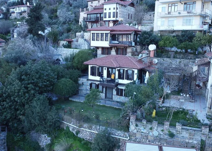 Escape To History In A Stunning Stone House With Garden And Sea View In The Heart Of *